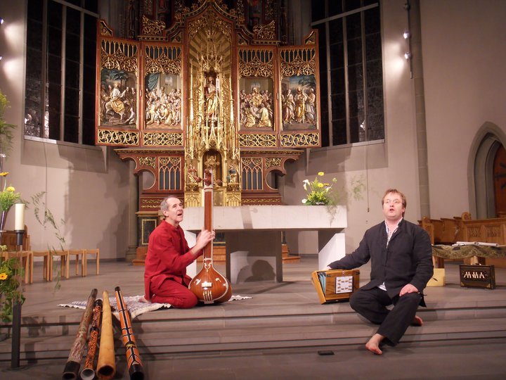 Willi Grimm und Jens Mügge - Obertongesang zur Tanpura